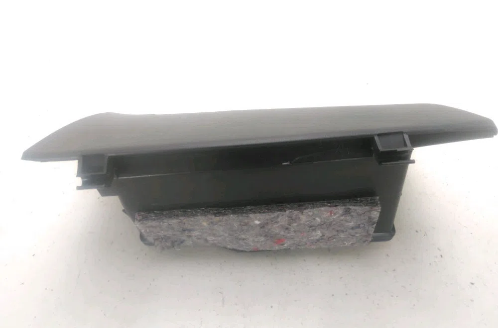 Boite à gants Mitsubishi ASX (GA_W_) 1.6 mivec (ga1w) (2010) occasion
