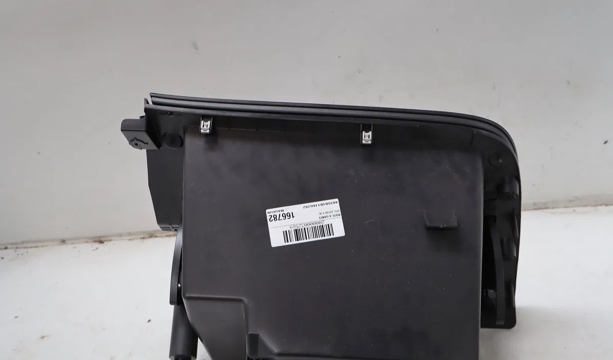 Boite à gants Opel ASTRA K (B16) 1.6 cdti (68) (2015) occasion