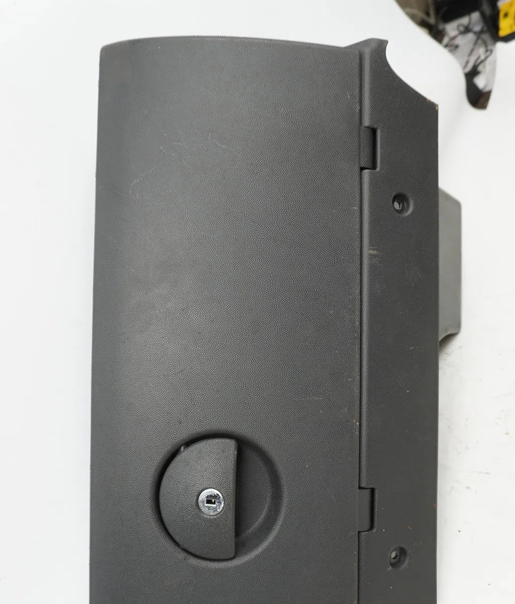 Boite à gants Opel TIGRA TwinTop (X04) 1.8 (r97) (2004-2010) occasion