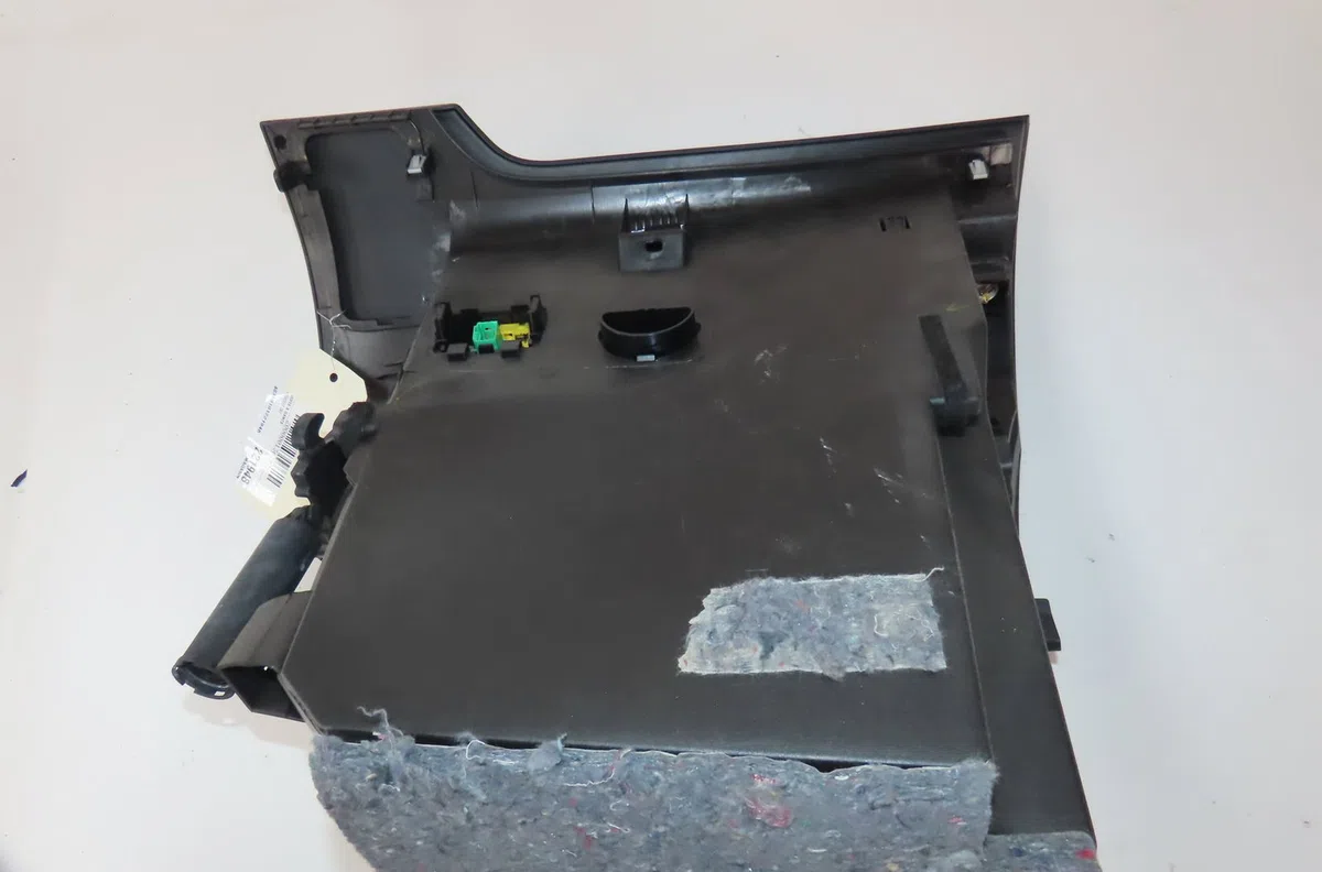 Boite à gants Peugeot 207-207 (WA_, WC_) 1.6 hdi (2006-2013) 5 portes occasion
