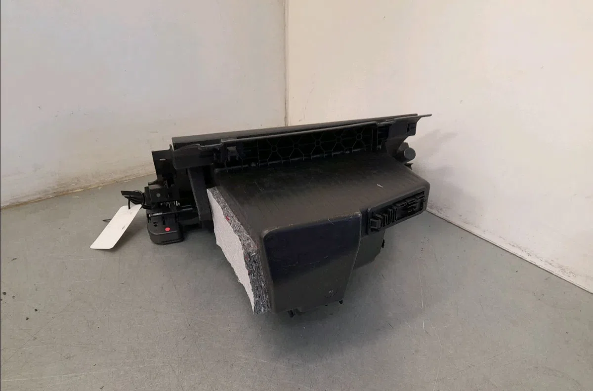 Boite à gants Peugeot 508 I (8D_) 2.0 hdi (2010-2018) 4 portes occasion