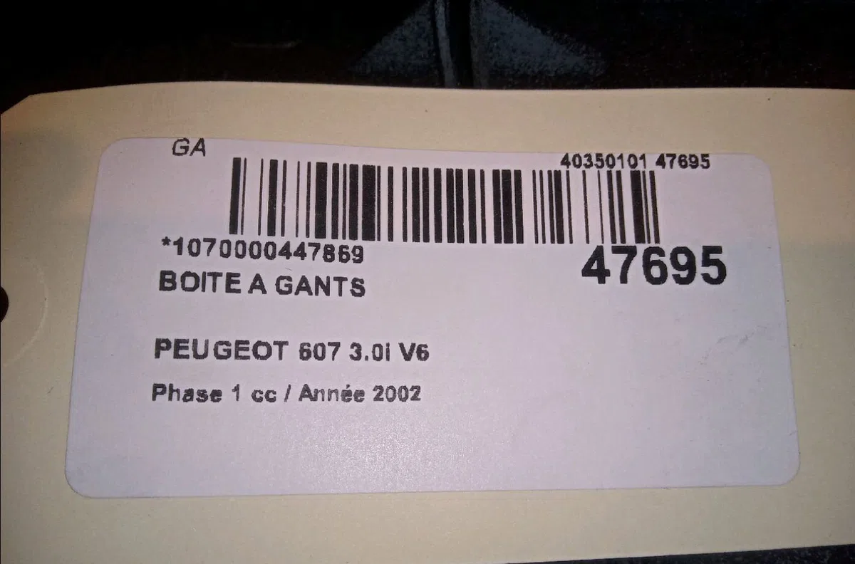 Boite à gants Peugeot 607 (9D, 9U) 3.0 v6 24v (2000-2004) occasion
