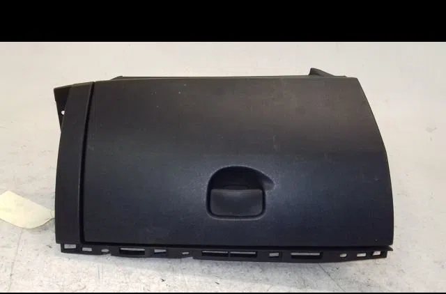 Boite à gants Renault CLIO III (BR0-1, CR0-1) 1.5 dci (2010-2014) 5 portes occasion