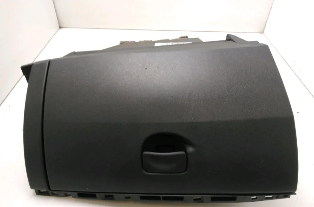 Boite à gants Renault CLIO III (BR0-1, CR0-1) 2.0 16v sport (2008-2014) occasion