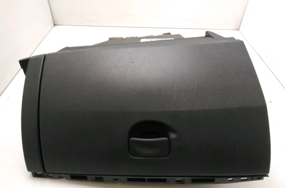 Boite à gants Renault CLIO III (BR0-1, CR0-1) 2.0 16v sport (2008-2014) occasion