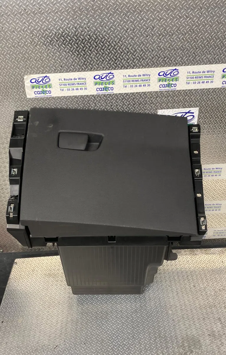 Boite à gants Renault CLIO V (B7_) 1.0 lpg (b7mt) (2019) occasion