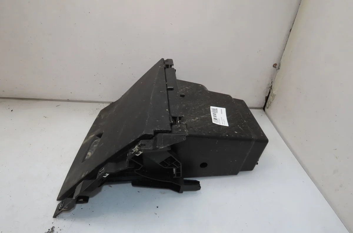 Boite à gants Renault CLIO V (B7_) 1.0 sce 65 (b7mg) (2021) occasion