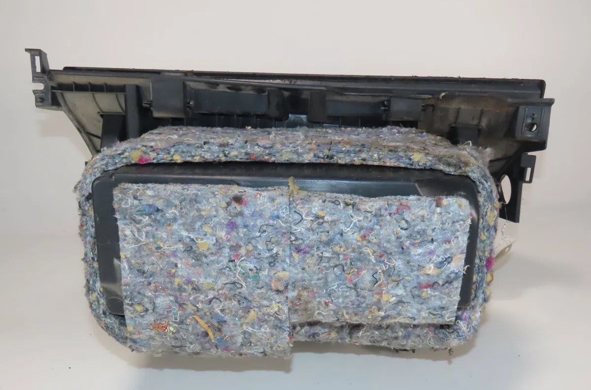 Boite à gants Renault KANGOO Express (FW0-1_) 1.5 dci 75 (fw07, fw10, fw04) (2010) 4 portes occasion