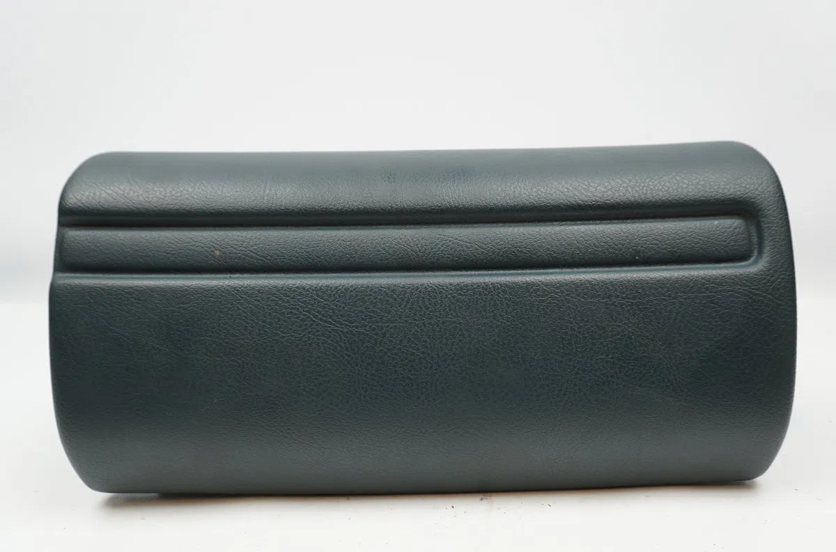 Boite à gants Renault LAGUNA I (B56_, 556_) 2.0 (b56c-h-n) (1993-2001) occasion