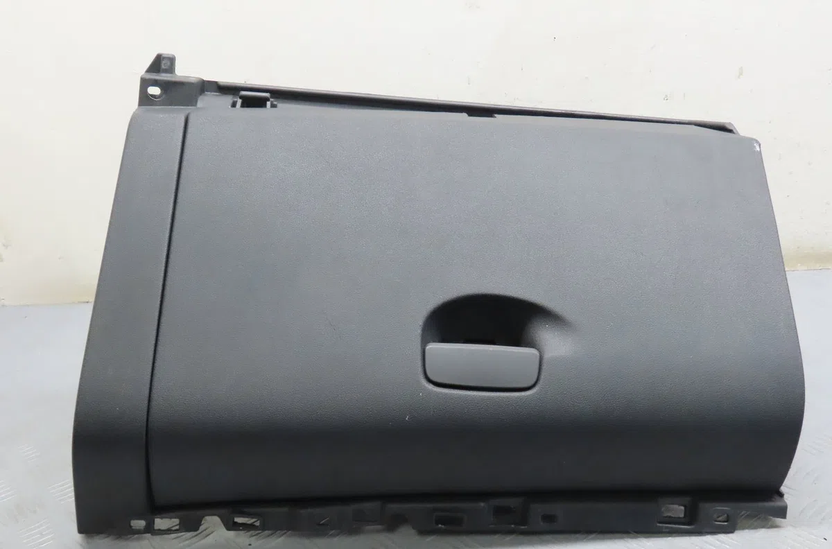Boite à gants Renault SCÉNIC III (JZ0-1_) 1.5 dci (jz02, jz0r) (2010) occasion