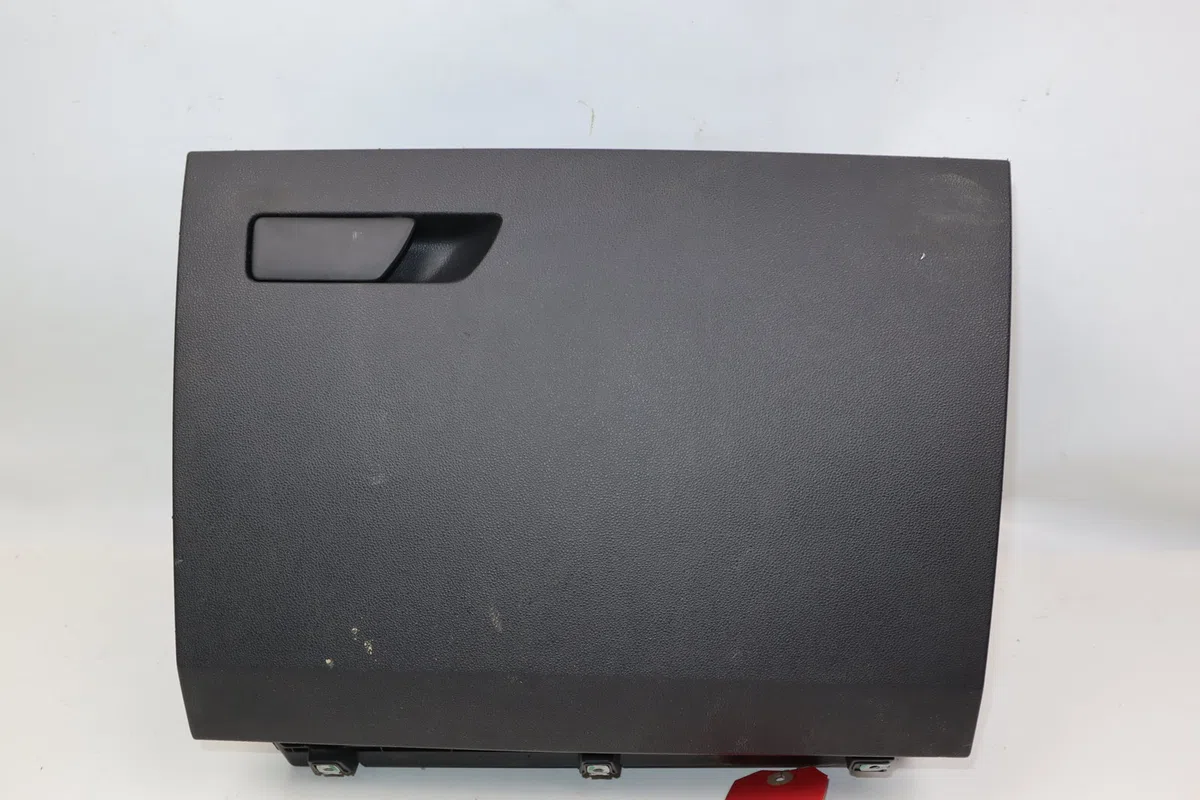Boite à gants Seat LEON (5F1) 2.0 tdi (2012-2020) 5 portes occasion