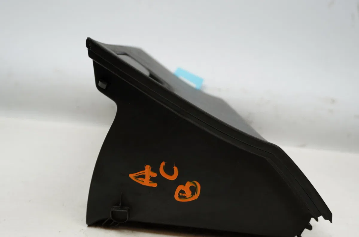 Boite à gants Toyota YARIS (_P9_) 1.4 d-4d (nlp90_) (2005-2012) occasion