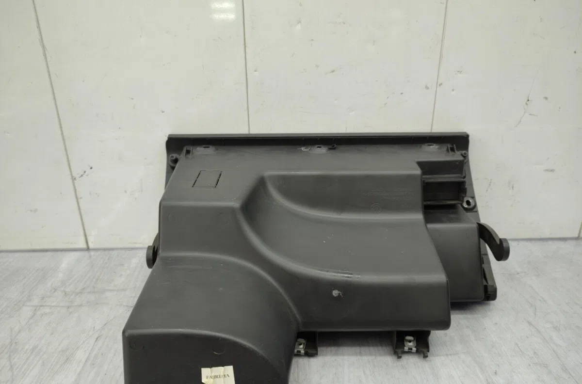 Boite à gants VOLKSWAGEN FOX occasion