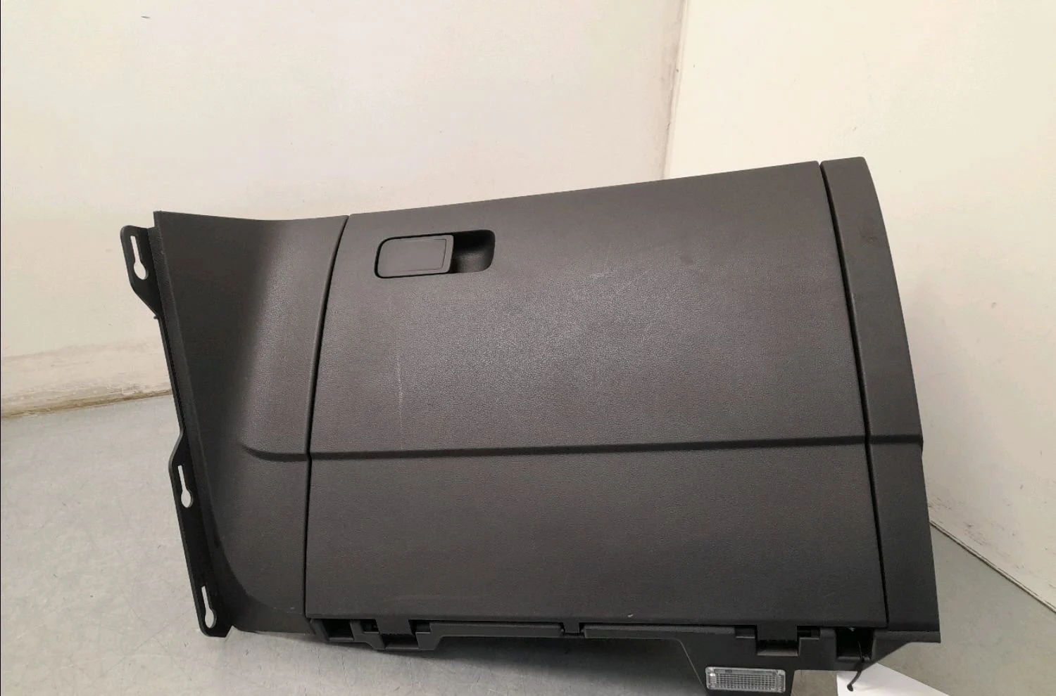 Boite à gants Volkswagen GOLF SPORTSVAN VII (AM1, AN1) 1.4 tsi (2014-2018) occasion