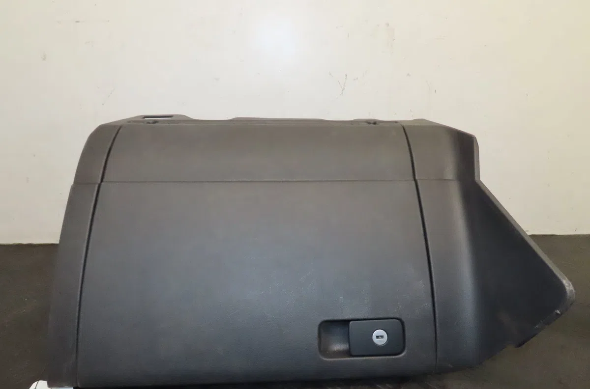 Boite à gants Volkswagen GOLF VII (5G1, BQ1, BE1, BE2) 1.6 tdi (2012-2017) occasion