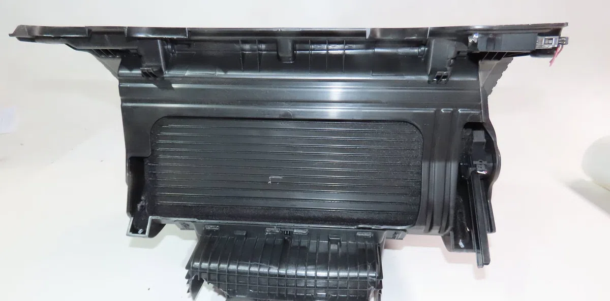 Boite à gants Volkswagen PASSAT B8 (3G2, CB2) 1.6 tdi (2014) occasion