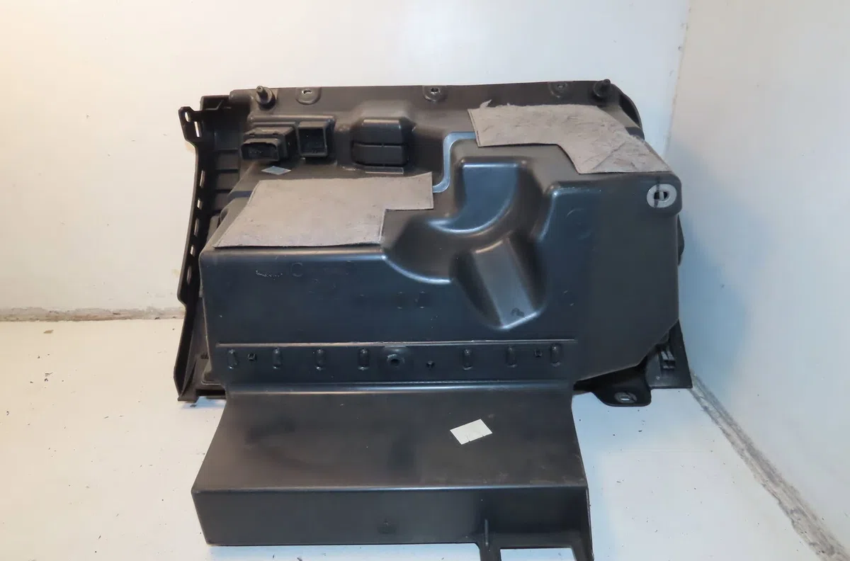 Boite à gants Volkswagen POLO V (6R1, 6C1) 1.4 tdi (2014) 5 portes occasion