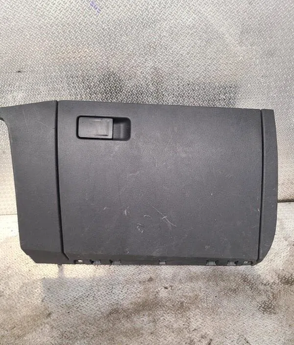 Boite à gants Volkswagen POLO VI (AW1, BZ1, AE1) 1.6 tdi (2017-2019) occasion