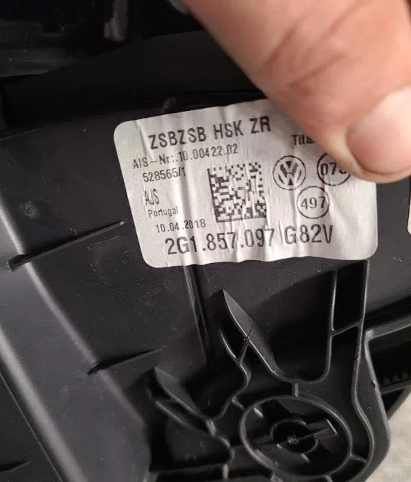 Boite à gants Volkswagen POLO VI (AW1, BZ1, AE1) 1.6 tdi (2017-2019) occasion