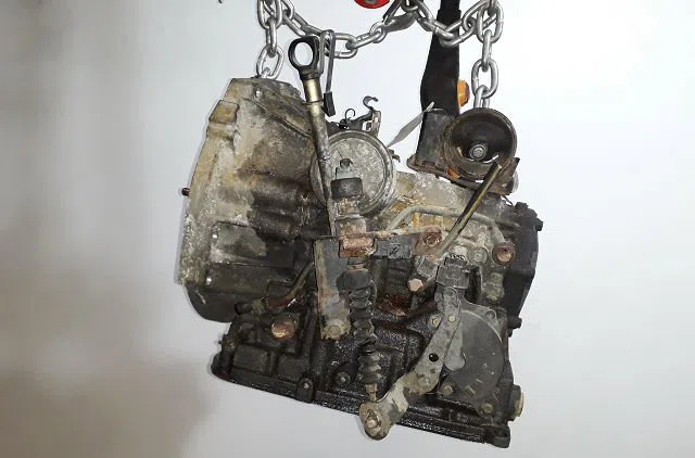 Boîte de vitesses automatique Nissan ALMERA TINO (V10) 1.8 (2000-2006) occasion