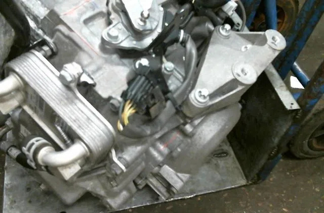 Boîte de vitesses automatique Opel CORSA D (S07) 1.4 (l08, l68) (2006-2014) 3 portes occasion