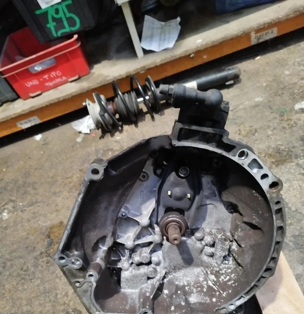 Boîte de vitesses manuelle CITROEN C4 1 PHASE 1 occasion — photo 2