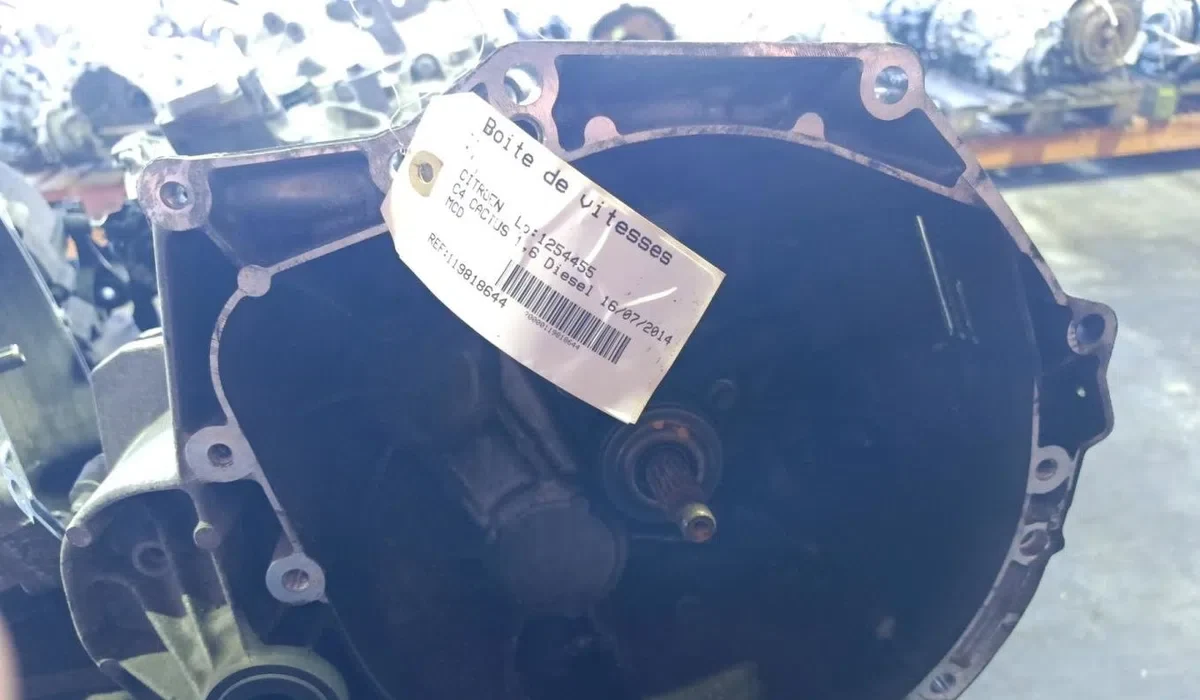 Boîte de vitesses manuelle Citroen C4 CACTUS 1.6 hdi 90 (2014) occasion — photo 2