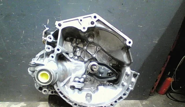 Boîte de vitesses manuelle Citroen C4 I (LC_) 1.4 16v (2004-2011) occasion — photo 2