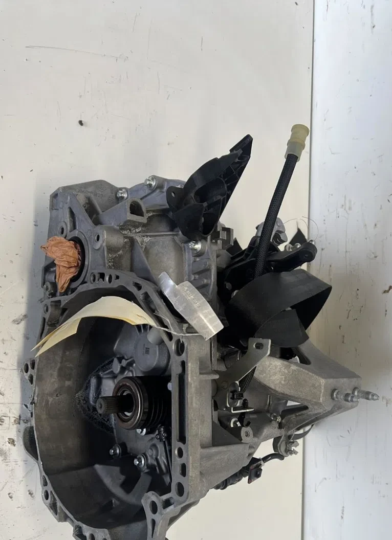 Boîte de vitesses manuelle Dacia SANDERO II 1.0 sce 75 (b8jc, b8jd) (2016) occasion — photo 2