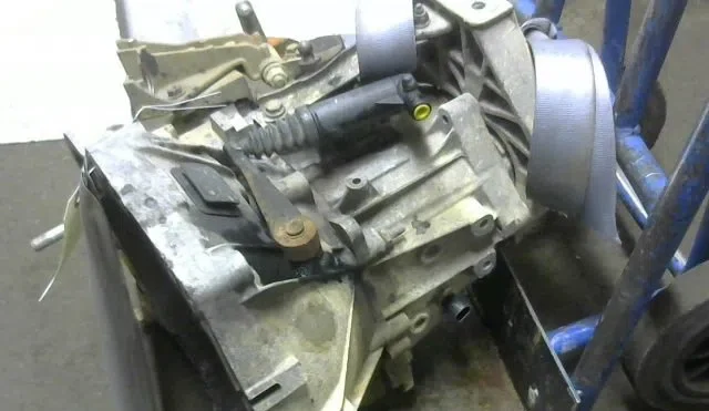 Boîte de vitesses manuelle Fiat PUNTO EVO (199_) 1.3 d multijet (199axc1a, 199bxc1a, 199axt1a, 199bxt1a) (2009-2012) 3 portes occasion — photo 2
