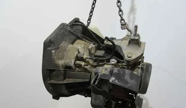 Boîte de vitesses manuelle FORD FIESTA V occasion — photo 2