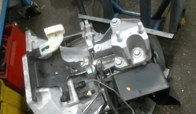 Boîte de vitesses manuelle Ford FIESTA VI (CB1, CCN) 1.5 tdci (2012-2017) occasion — photo 3