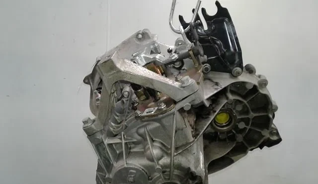 Boîte de vitesses manuelle Ford FOCUS C-MAX (DM2) 1.8 (2004-2007) occasion — photo 3