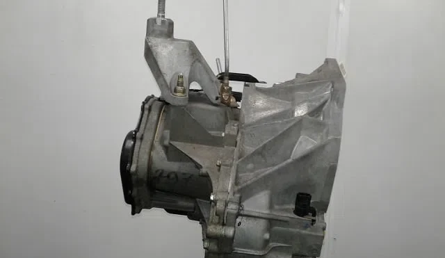 Boîte de vitesses manuelle Ford FOCUS I (DAW, DBW) 1.6 16v (1998-2004) occasion — photo 4