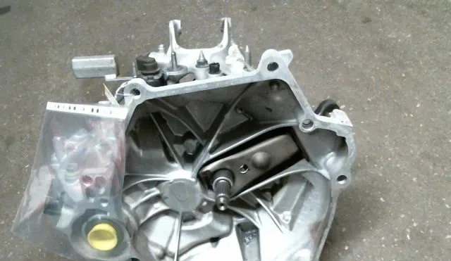 Boîte de vitesses manuelle Honda JAZZ III (GE_, GG_, GP_, ZA_) 1.3 i (ge6, gg3, gg6) (2008) occasion — photo 2