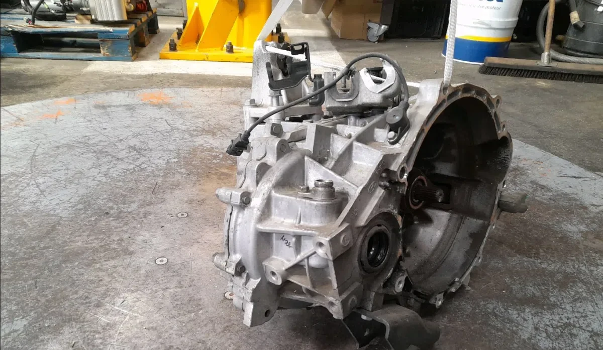 Boîte de vitesses manuelle Hyundai I20 II (GB, IB) 1.4 crdi (2014) occasion — photo 2