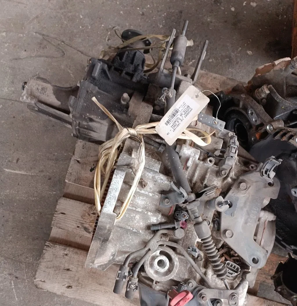 Boîte de vitesses manuelle Hyundai TUCSON (JM) 2.0 crdi traction intégrale (2004-2010) occasion — photo 2