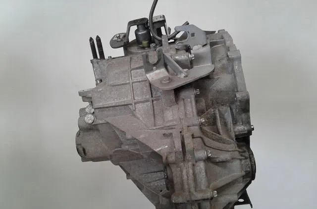 Boîte de vitesses manuelle Mitsubishi COLT VI (Z3_A, Z2_A) 1.1 (z31a, z32a) (2004-2012) occasion — photo 2