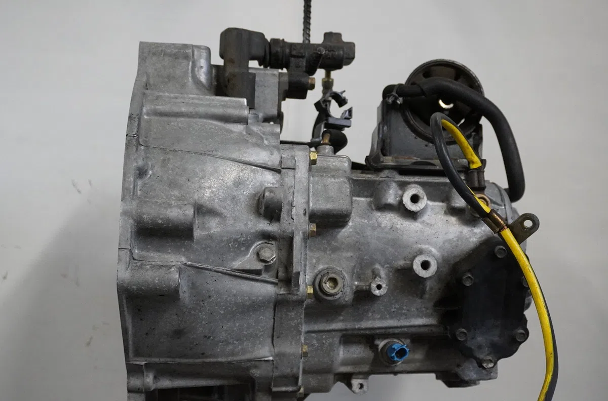 Boîte de vitesses manuelle Nissan ALMERA II Hatchback (N16) 1.8 (2000-2002) occasion