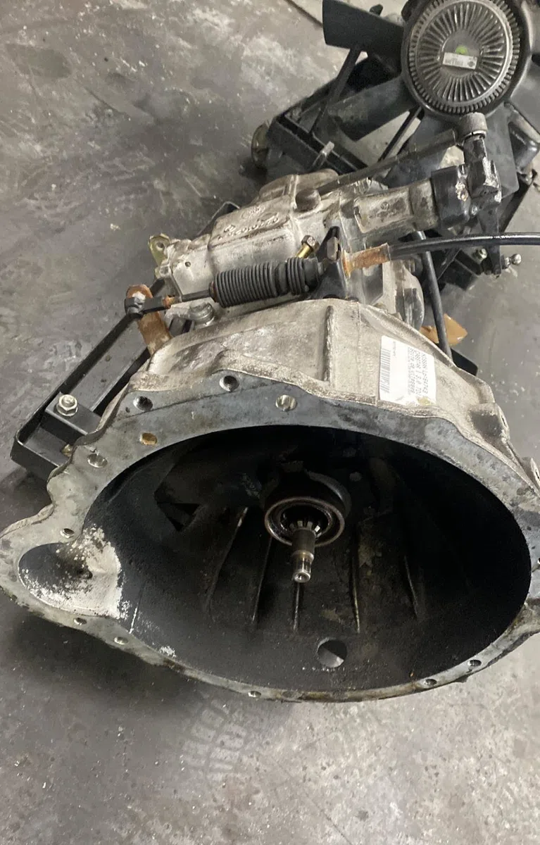 Boîte de vitesses manuelle NISSAN CABSTAR 1 occasion — photo 2