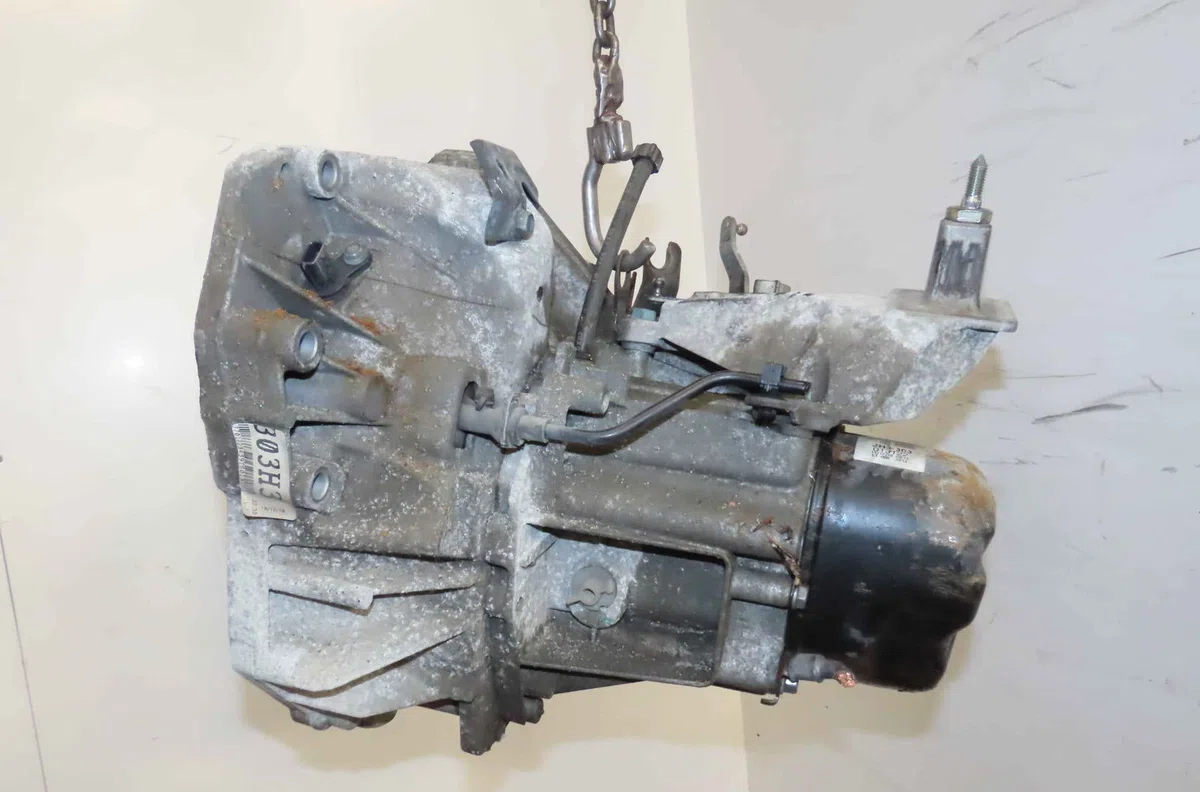 Boîte de vitesses manuelle NISSAN MICRA IV occasion — photo 2