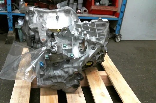 Boîte de vitesses manuelle NISSAN QASHQAI occasion — photo 3