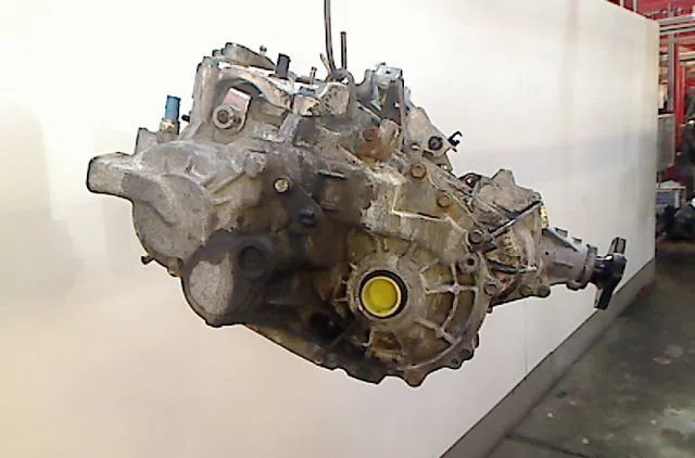 Boîte de vitesses manuelle Nissan QASHQAI / QASHQAI +2 I (J10, NJ10, JJ10E) 2.0 dci traction intégrale (2007-2013) 5 portes occasion — photo 3