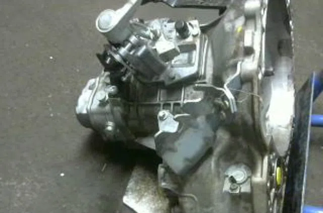 Boîte de vitesses manuelle OPEL AGILA occasion — photo 2