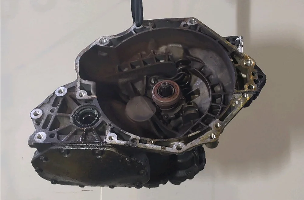 Boîte de vitesses manuelle Opel ASTRA H TwinTop (A04) 1.6 (l67) (2006-2010) occasion