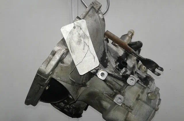Boîte de vitesses manuelle Opel CORSA A 3/5 portes (S83) 1.2 i (f08, m08, f68, m68) (1989-1993) occasion — photo 4