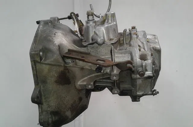 Boîte de vitesses manuelle Opel CORSA A 3/5 portes (S83) 1.3 s (f08, m08, f68, m68) (1982-1989) occasion — photo 4