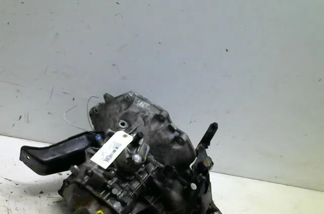 Boîte de vitesses manuelle Opel CORSA B (S93) 1.4 i (f08, f68, m68) (1993-2000) occasion — photo 3