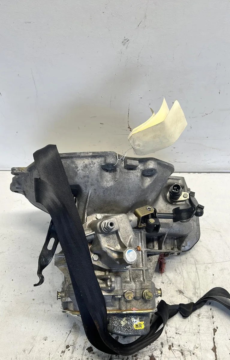 Boîte de vitesses manuelle Opel CORSA B (S93) 1.4 i (f08, f68, m68) (1993-2000) occasion