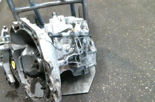 Boîte de vitesses manuelle Opel CORSA C (X01) 1.2 (f08, f68) (2000-2009) occasion — photo 2